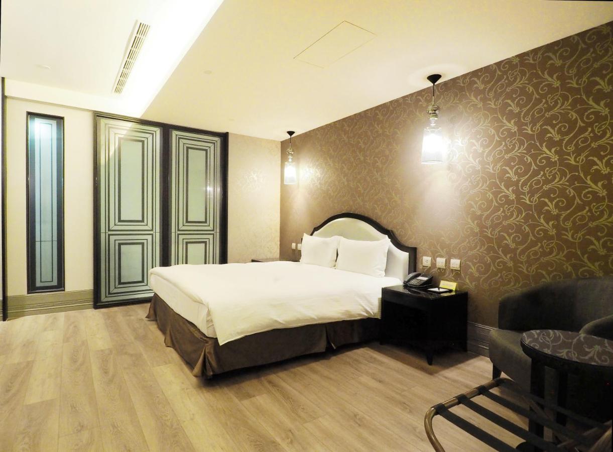 Stay Hotel - Taichung Yizhong Exteriör bild