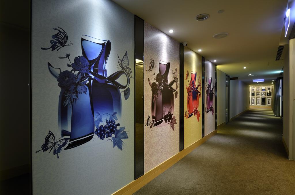 Stay Hotel - Taichung Yizhong Exteriör bild