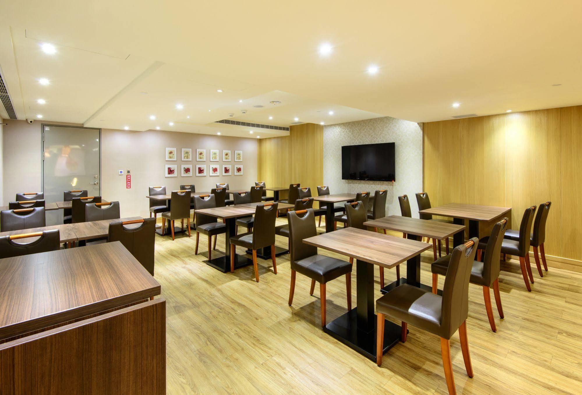 Stay Hotel - Taichung Yizhong Exteriör bild