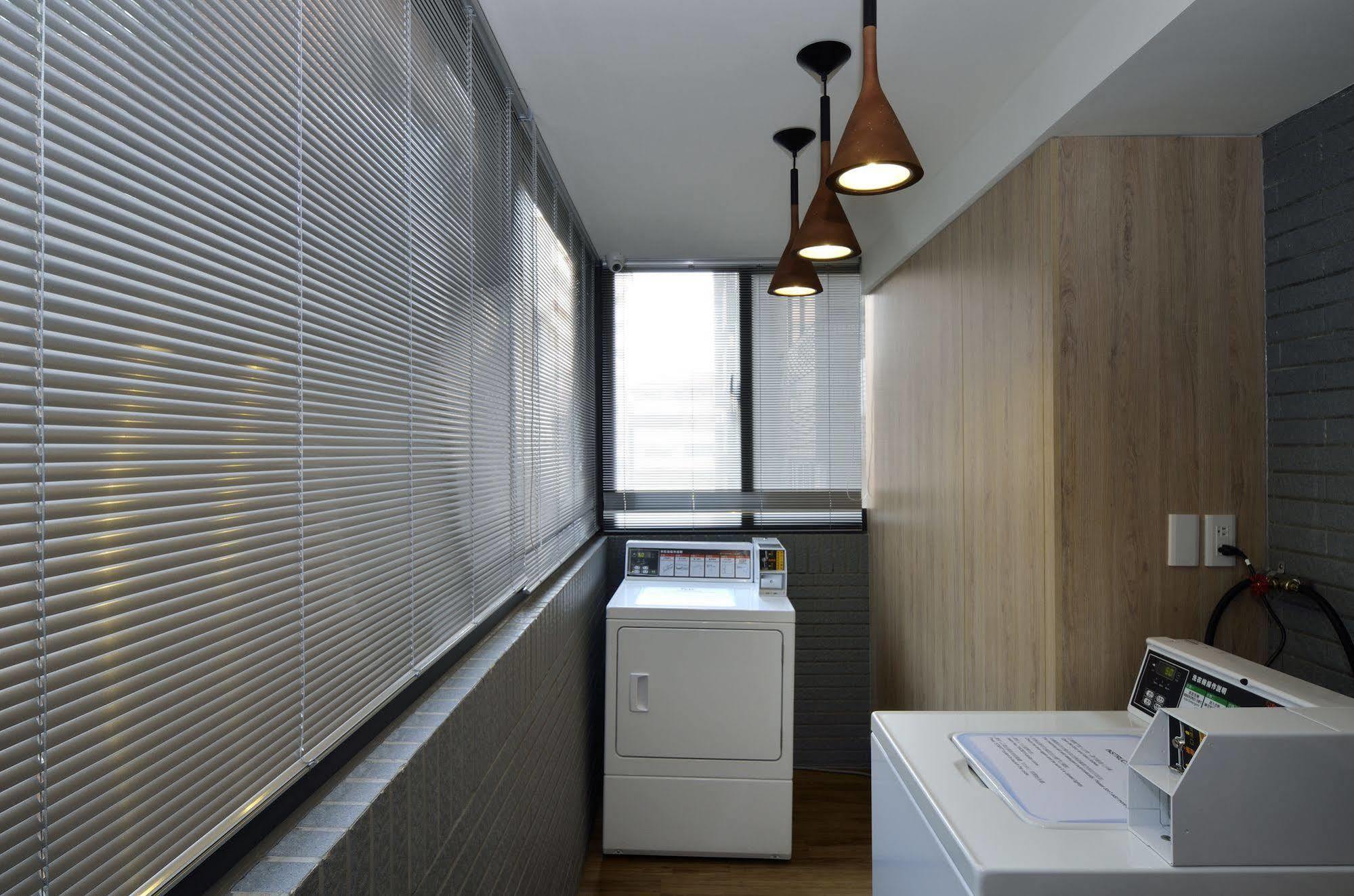 Stay Hotel - Taichung Yizhong Exteriör bild