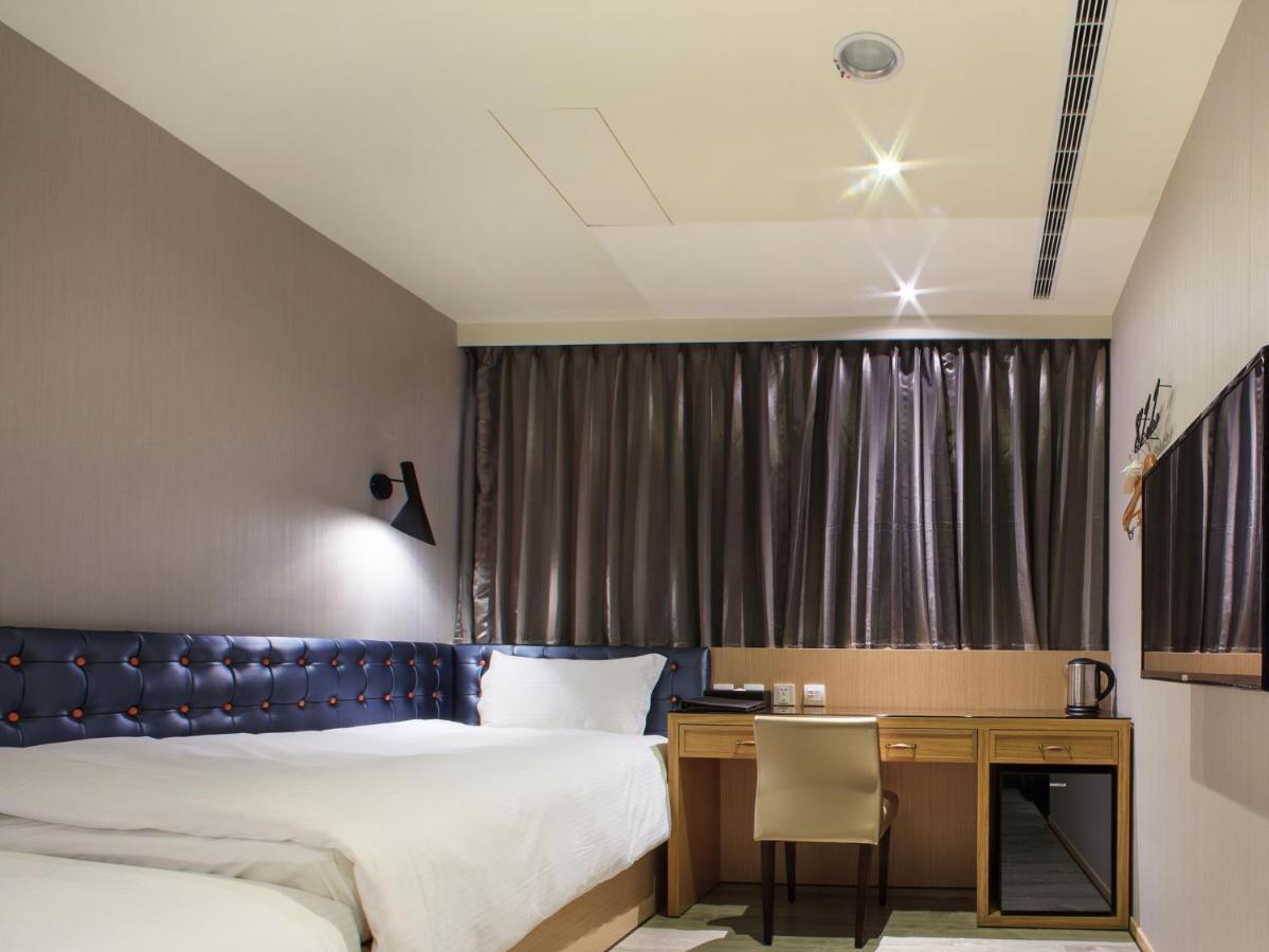 Stay Hotel - Taichung Yizhong Exteriör bild